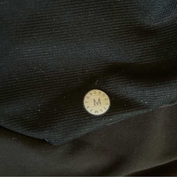 Men’s Lululemon T.H.E Short 11” liner-less Size Medium. - Picture 5 of 5